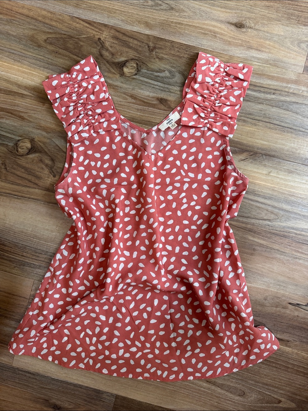 entro Coral Printed Ruffle-Shoulder Sleeveless Top